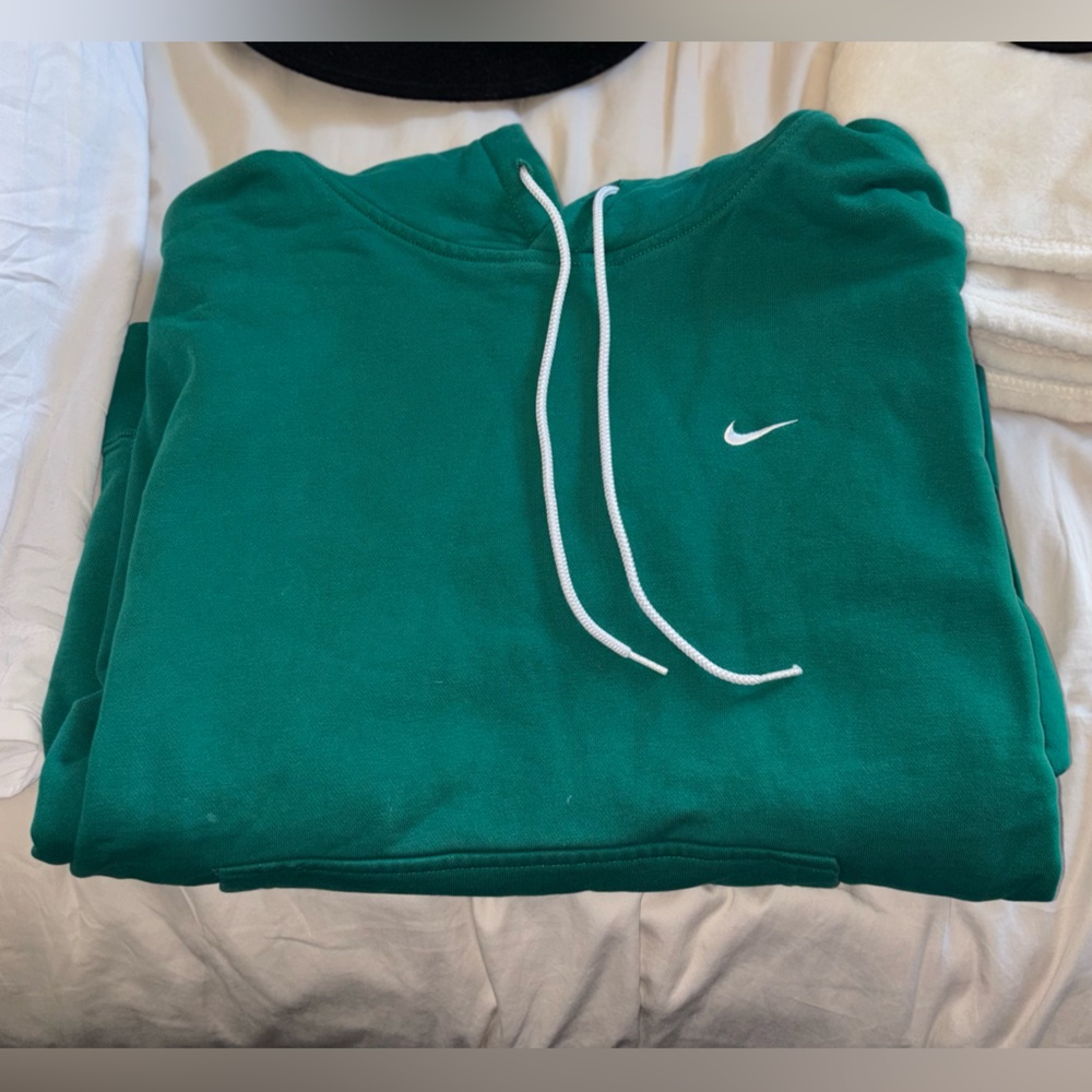 Men’s Nike Hoodie/Sweater